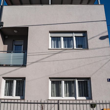 Apartman Hendrix Zagabria Esterno foto